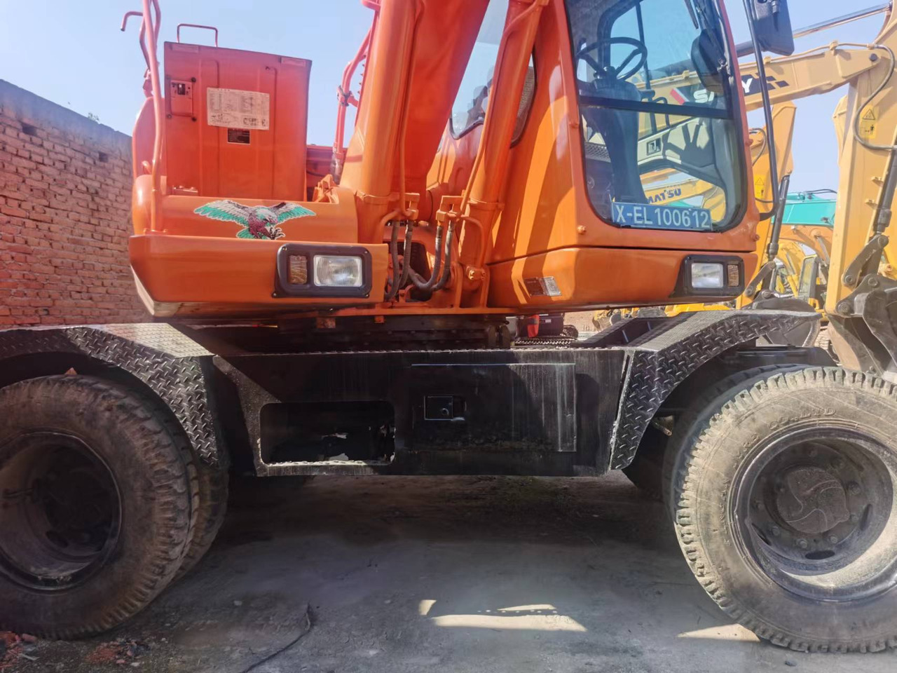 DOOSAN DH150W-7 - Excavadora de cadenas: foto 2 DOOSAN DH150W-7 - Excavadora de cadenas: foto 2