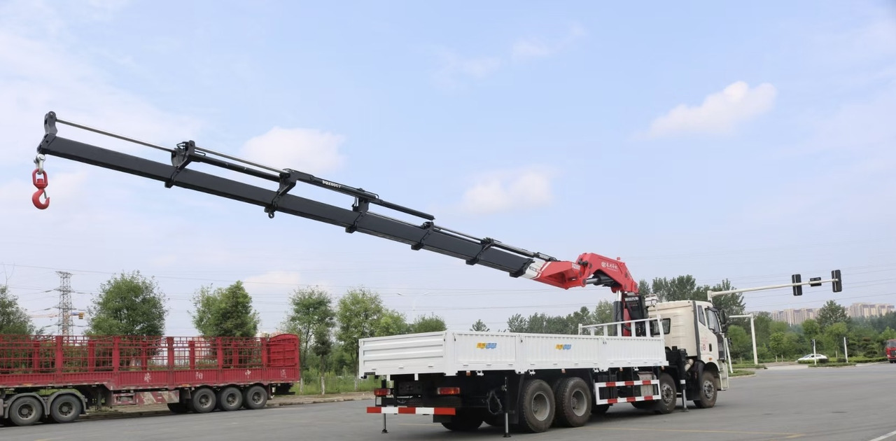 FAW JBP 380hp Crane |Truck Excellent Condition - Camión grúa: foto 2 FAW JBP 380hp Crane |Truck Excellent Condition - Camión grúa: foto 2