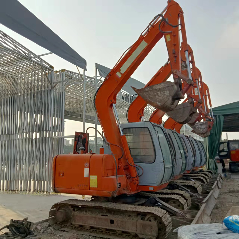 HITACHI EX60-5 - Excavadora de cadenas: foto 2 HITACHI EX60-5 - Excavadora de cadenas: foto 2