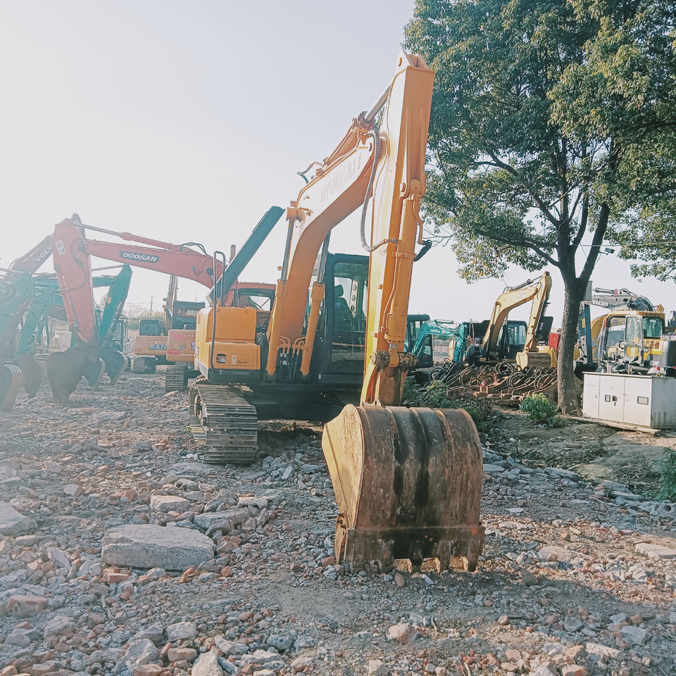 HYUNDAI R150 - Excavadora de cadenas: foto 2 HYUNDAI R150 - Excavadora de cadenas: foto 2