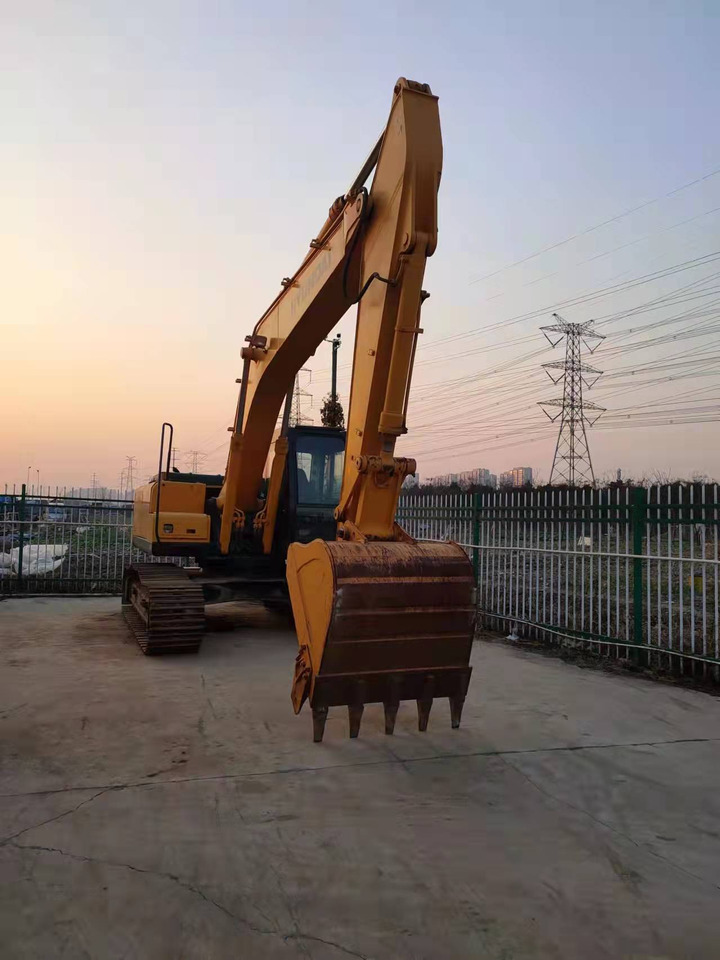 HYUNDAI R225LC-7 - Excavadora de cadenas: foto 3 HYUNDAI R225LC-7 - Excavadora de cadenas: foto 3