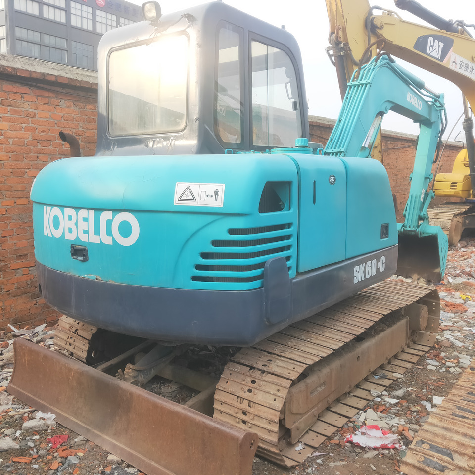 KOBELCO SK60 - Excavadora de cadenas: foto 3 KOBELCO SK60 - Excavadora de cadenas: foto 3