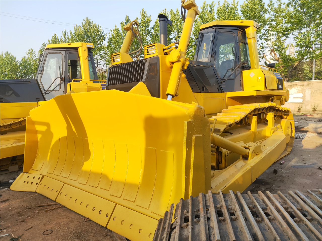 KOMATSU D155AX-5 - Bulldozer: foto 1 KOMATSU D155AX-5 - Bulldozer: foto 1