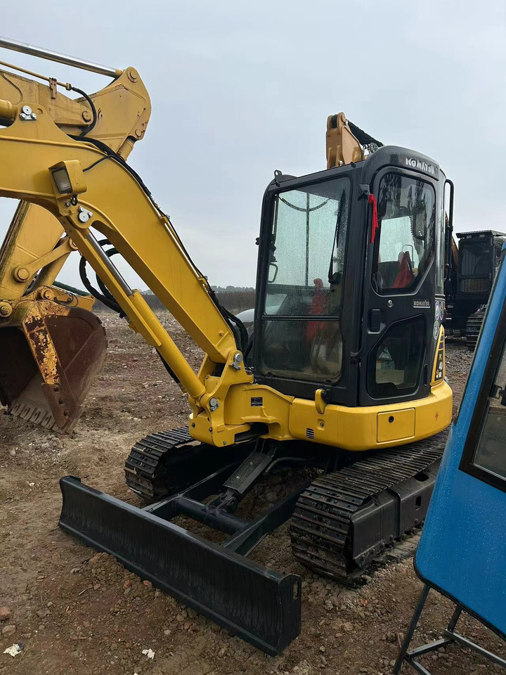 KOMATSU Mini Excavator PC40 With Enclosed Cab - Miniexcavadora: foto 2 KOMATSU Mini Excavator PC40 With Enclosed Cab - Miniexcavadora: foto 2
