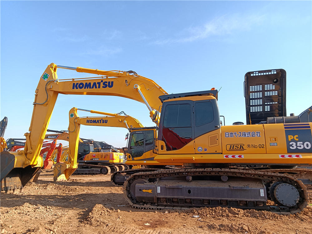 KOMATSU P350-7 - Excavadora de cadenas: foto 1 KOMATSU P350-7 - Excavadora de cadenas: foto 1