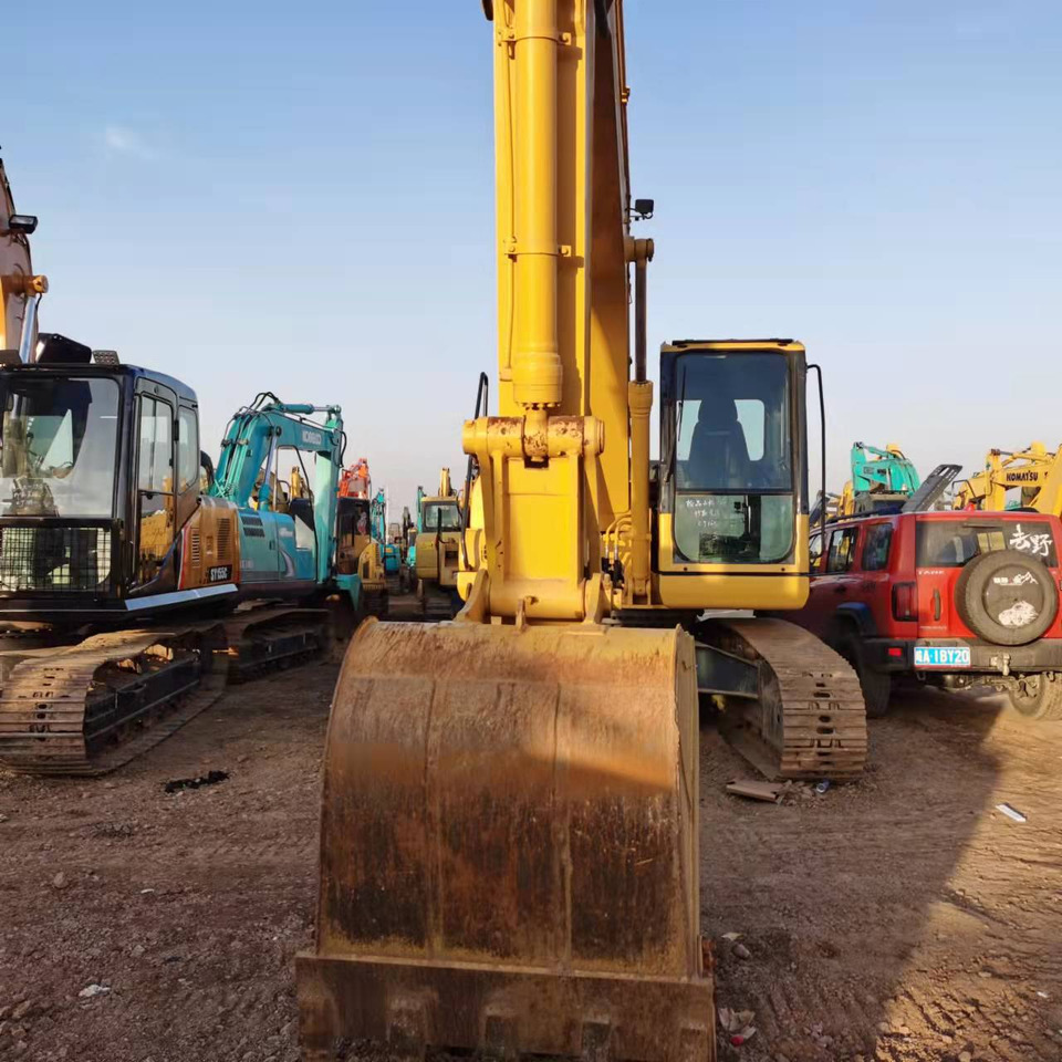 KOMATSU PC160-7 - Excavadora de cadenas: foto 2 KOMATSU PC160-7 - Excavadora de cadenas: foto 2