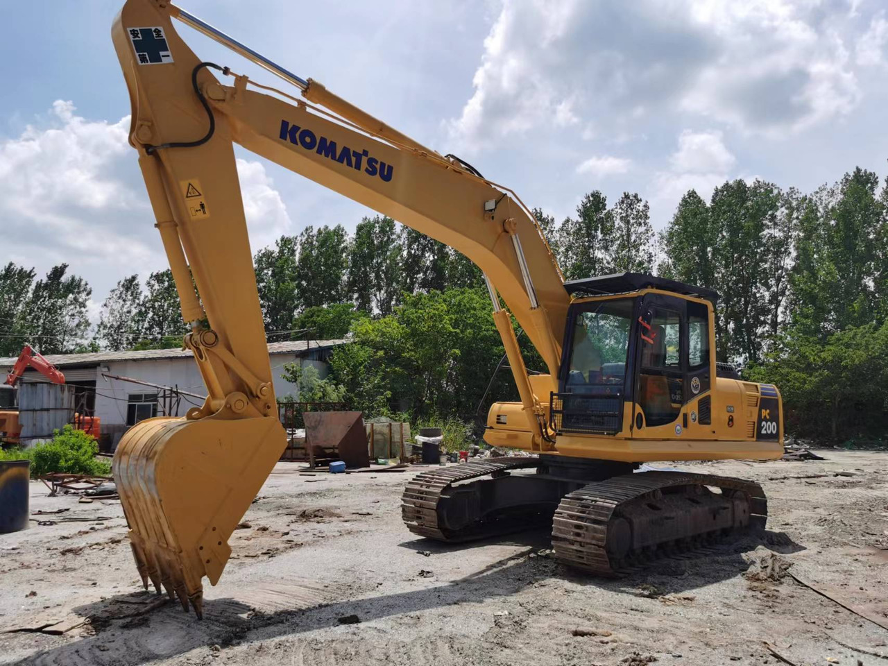 KOMATSU PC200-8 - Excavadora de cadenas: foto 4 KOMATSU PC200-8 - Excavadora de cadenas: foto 4