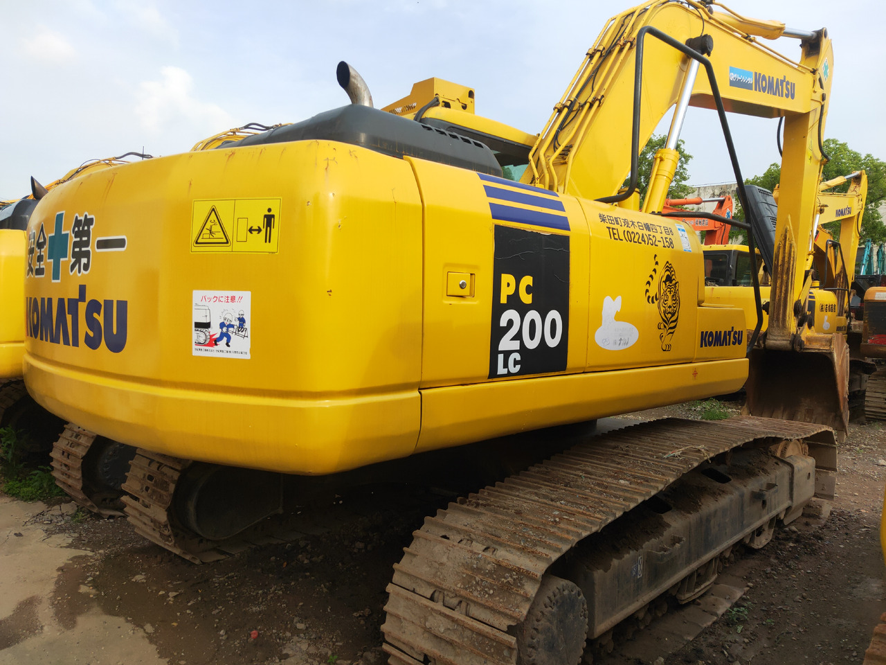 KOMATSU PC200L - Excavadora de cadenas: foto 4 KOMATSU PC200L - Excavadora de cadenas: foto 4