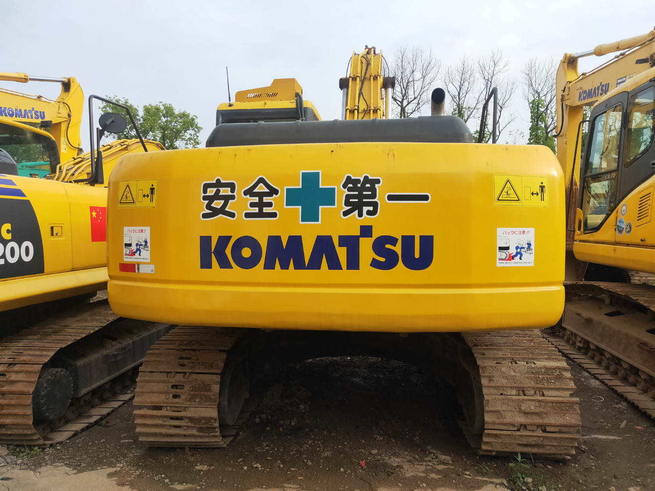 KOMATSU PC200L - Excavadora de cadenas: foto 5 KOMATSU PC200L - Excavadora de cadenas: foto 5