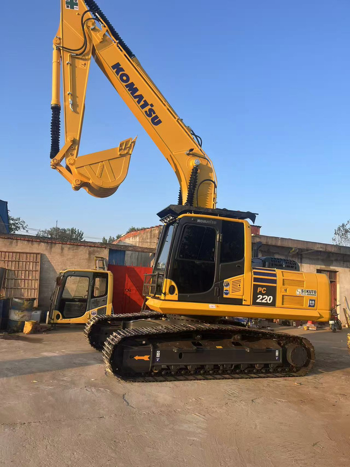 KOMATSU PC220 - Excavadora de cadenas: foto 5 KOMATSU PC220 - Excavadora de cadenas: foto 5