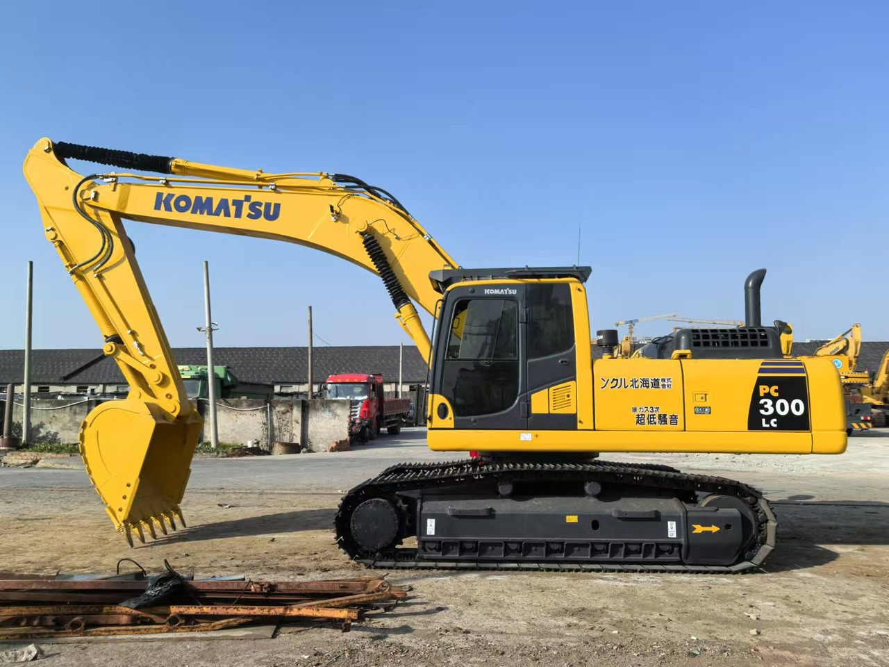 KOMATSU PC300-8 - Excavadora de cadenas: foto 1 KOMATSU PC300-8 - Excavadora de cadenas: foto 1