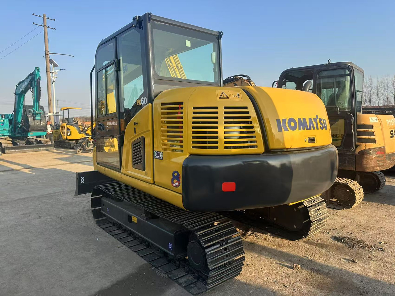 KOMATSU PC60 - Excavadora de cadenas: foto 4 KOMATSU PC60 - Excavadora de cadenas: foto 4