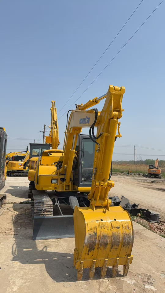KOMATSU PC60 - Excavadora de cadenas: foto 3 KOMATSU PC60 - Excavadora de cadenas: foto 3