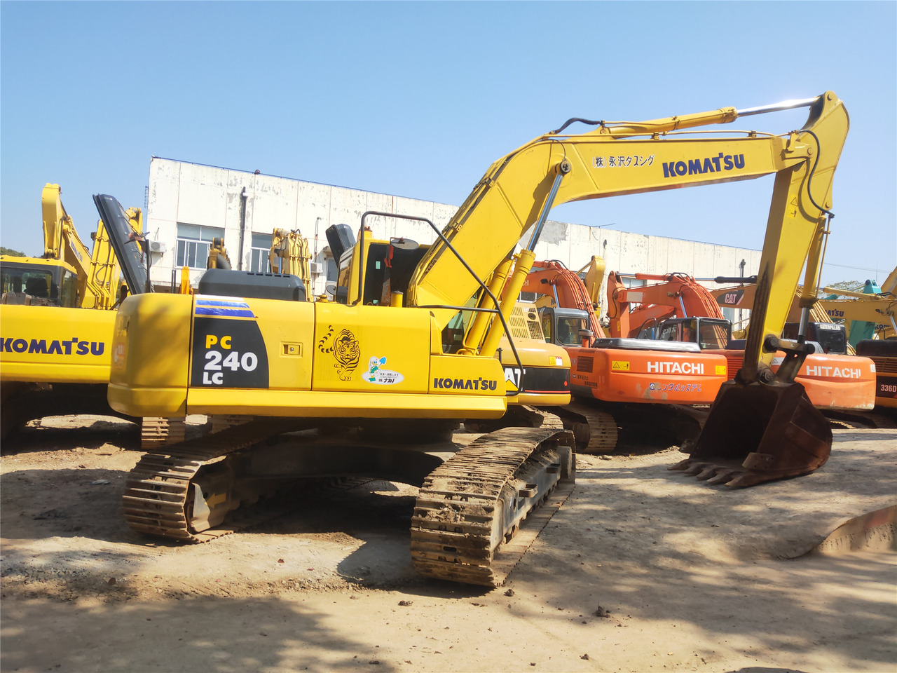 Komatsu Crawler Excavator PC240-8 - Excavadora de cadenas: foto 3 Komatsu Crawler Excavator PC240-8 - Excavadora de cadenas: foto 3