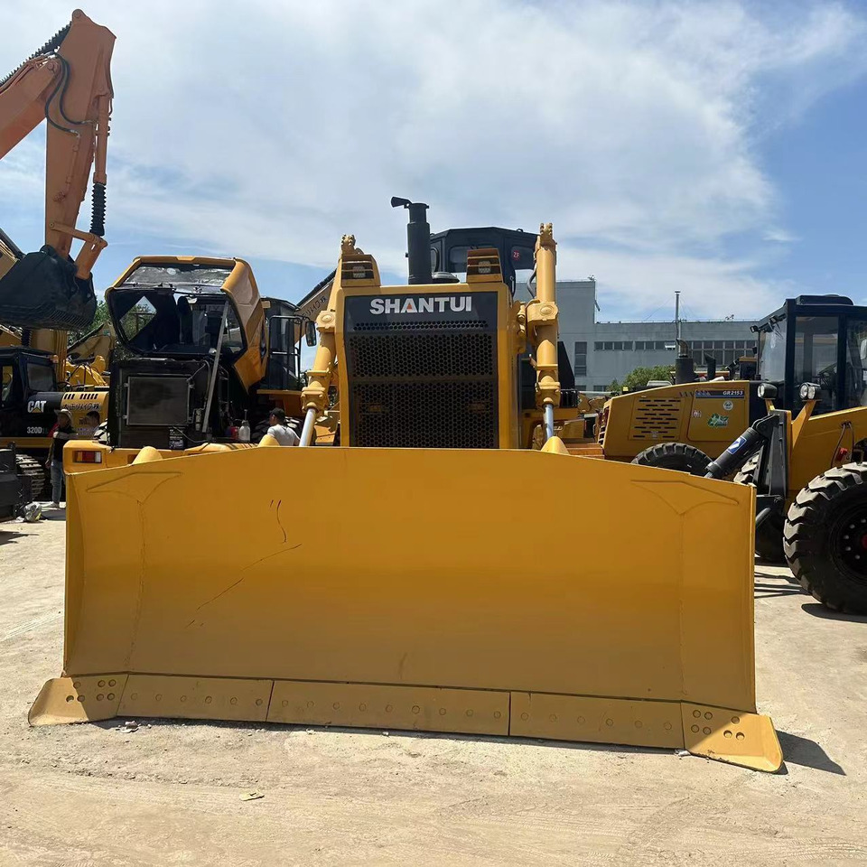 SHANTUI Bulldozer SD 32 Low Hours Good Condition - Bulldozer: foto 3 SHANTUI Bulldozer SD 32 Low Hours Good Condition - Bulldozer: foto 3