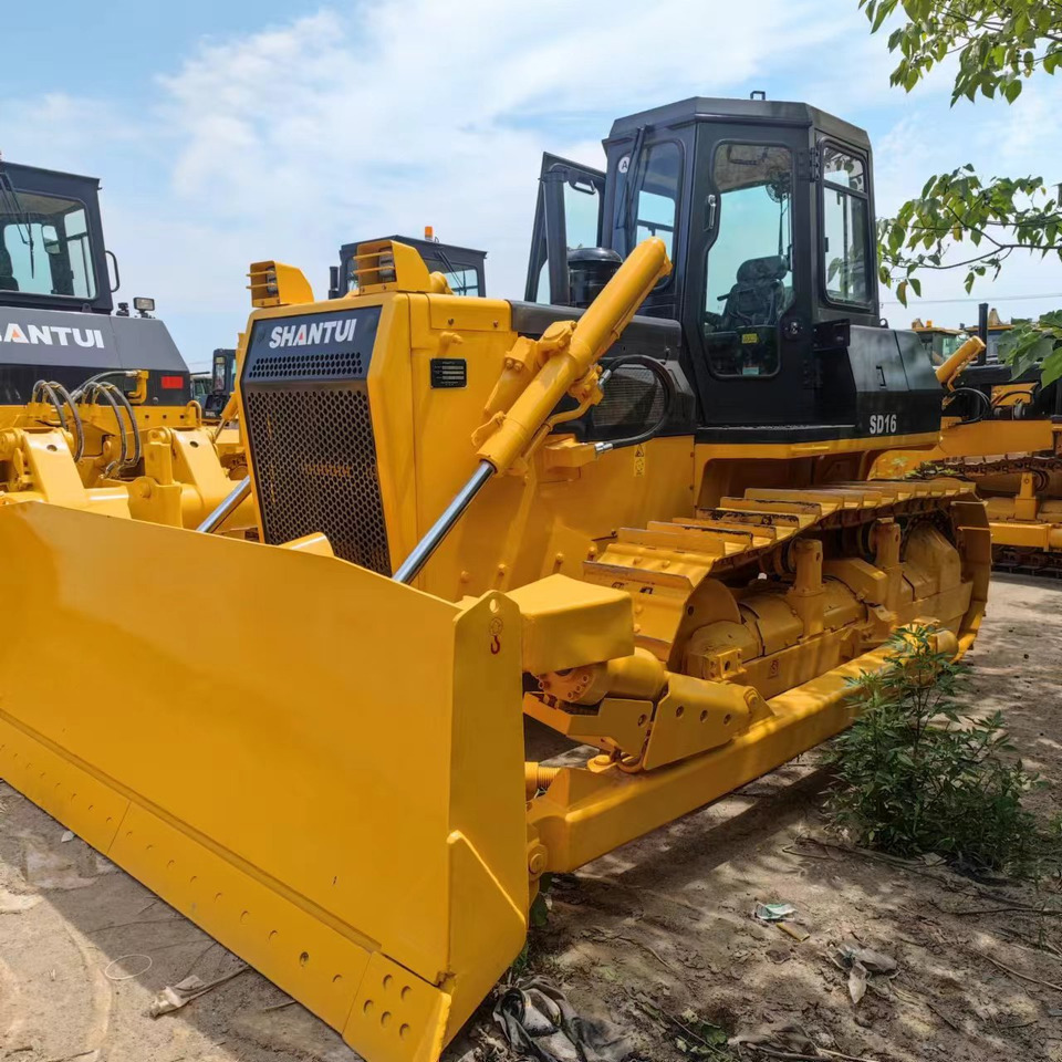 SHANTUI Bulldozer SD16 with Low Hours for Sale - Bulldozer: foto 1 SHANTUI Bulldozer SD16 with Low Hours for Sale - Bulldozer: foto 1