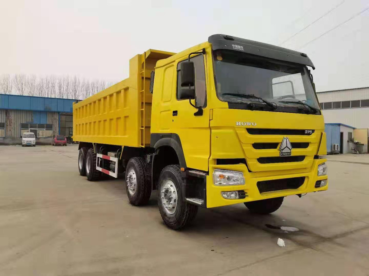 SINOTRUK HOWO 375 8X4 CLICK HERE FOR DISCOUNT - Camión volquete: foto 2 SINOTRUK HOWO 375 8X4 CLICK HERE FOR DISCOUNT - Camión volquete: foto 2