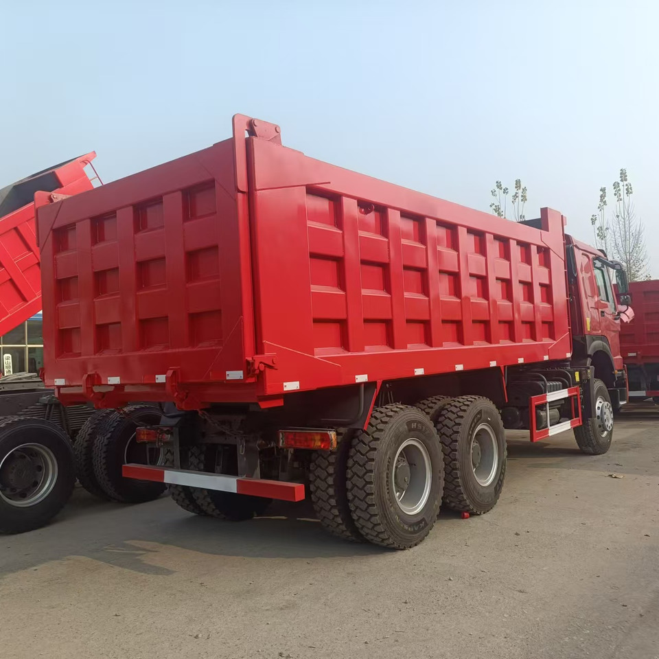 SINOTRUK HOWO 6x4 Dump Truck Click for Discount - Camión volquete: foto 3 SINOTRUK HOWO 6x4 Dump Truck Click for Discount - Camión volquete: foto 3