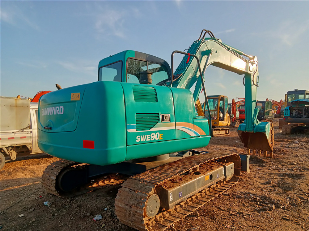 SUNWARD SWE90N - Excavadora de cadenas: foto 5 SUNWARD SWE90N - Excavadora de cadenas: foto 5