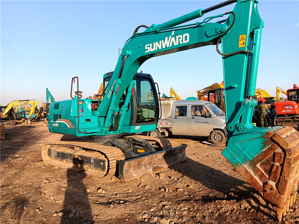 SUNWARD SWE90N - Excavadora de cadenas: foto 2 SUNWARD SWE90N - Excavadora de cadenas: foto 2
