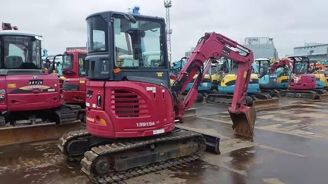 YANMAR VIO30 - Miniexcavadora: foto 3 YANMAR VIO30 - Miniexcavadora: foto 3