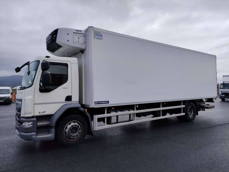 Camion Porteur FRIGO 19 TONNES 320 CV HAYON CAISSE LAMBERET BI TEMP GROUPE CARRIER SUPRA 1150 - - Camión frigorífico: foto 2 Camion Porteur FRIGO 19 TONNES 320 CV HAYON CAISSE LAMBERET BI TEMP GROUPE CARRIER SUPRA 1150 - - Camión frigorífico: foto 2