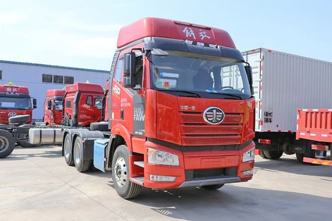 FAW Faw 380HP J6P Truck for Sale in Senegal - Cabeza tractora: foto 1 FAW Faw 380HP J6P Truck for Sale in Senegal - Cabeza tractora: foto 1