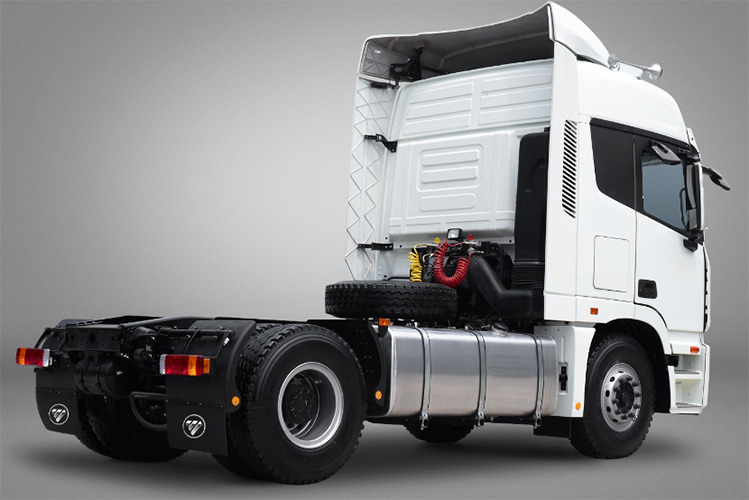 FOTON Foton 6 Wheeler Truck Head for Sale in Tanzania - Cabeza tractora: foto 3 FOTON Foton 6 Wheeler Truck Head for Sale in Tanzania - Cabeza tractora: foto 3