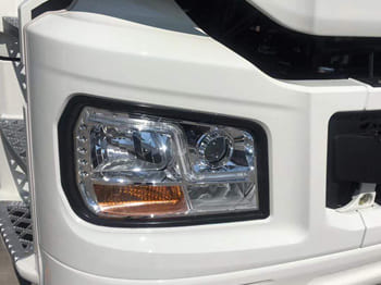 SHACMAN Shacman Tractor Cargo Truck for Sale in Namibia - Cabeza tractora: foto 4 SHACMAN Shacman Tractor Cargo Truck for Sale in Namibia - Cabeza tractora: foto 4