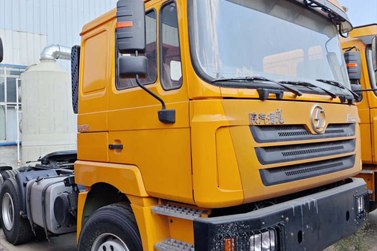 SHACMAN Used Shacman Truck Tractor for Sale in Jamaica - Cabeza tractora: foto 2 SHACMAN Used Shacman Truck Tractor for Sale in Jamaica - Cabeza tractora: foto 2