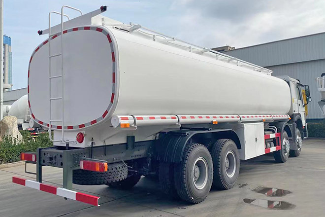 SINOTRUK Howo 371 Petrol Tank Truck Price for Sale in Saudi Arabia - Camión cisterna: foto 5 SINOTRUK Howo 371 Petrol Tank Truck Price for Sale in Saudi Arabia - Camión cisterna: foto 5