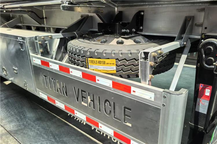 TITAN 2 Axle 40000 Liters Aluminum Tanker Trailer for Sale In Costa Rica - Semirremolque cisterna: foto 4 TITAN 2 Axle 40000 Liters Aluminum Tanker Trailer for Sale In Costa Rica - Semirremolque cisterna: foto 4