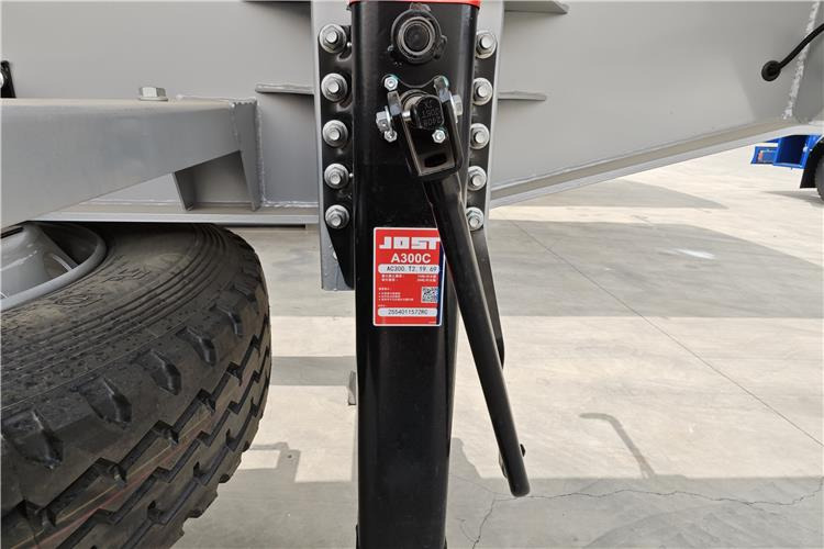 TITAN 3 Axle Fuel Tanker Truck Trailer for Sale In Tanzania - Semirremolque cisterna: foto 3 TITAN 3 Axle Fuel Tanker Truck Trailer for Sale In Tanzania - Semirremolque cisterna: foto 3