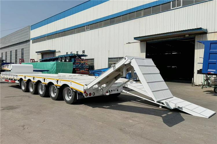 TITAN 5 Axle 100 Ton Low Bed Trailer for Sale In Tanzania - Semirremolque góndola rebajadas: foto 1 TITAN 5 Axle 100 Ton Low Bed Trailer for Sale In Tanzania - Semirremolque góndola rebajadas: foto 1