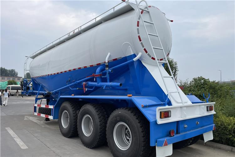 TITAN 50 Ton Cement Tanker Trailer for Sale In Uae - Semirremolque cisterna: foto 1 TITAN 50 Ton Cement Tanker Trailer for Sale In Uae - Semirremolque cisterna: foto 1