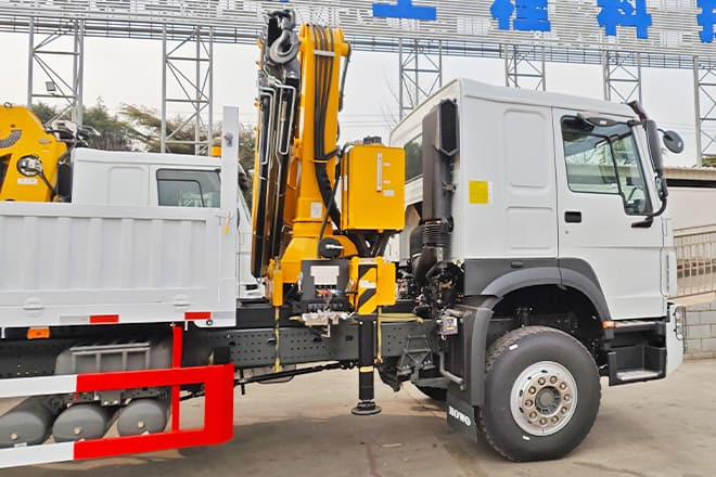 XCMG Folding Boom Truck Crane for Sale in Mexico - Camión grúa: foto 3 XCMG Folding Boom Truck Crane for Sale in Mexico - Camión grúa: foto 3