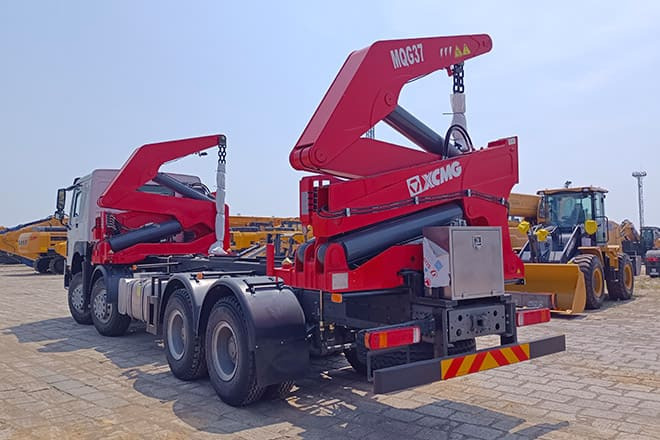 XCMG XCMG Side Loader Truck Container for Sale in Barbados - Camión portacontenedore/ Intercambiable: foto 3 XCMG XCMG Side Loader Truck Container for Sale in Barbados - Camión portacontenedore/ Intercambiable: foto 3