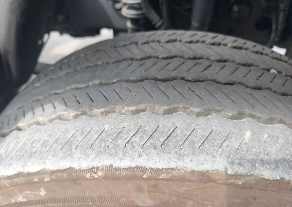 Renault Gama D 16.250  rama do zabudowy poduszka blokada mostu - Camión chasis: foto 4 Renault Gama D 16.250  rama do zabudowy poduszka blokada mostu - Camión chasis: foto 4