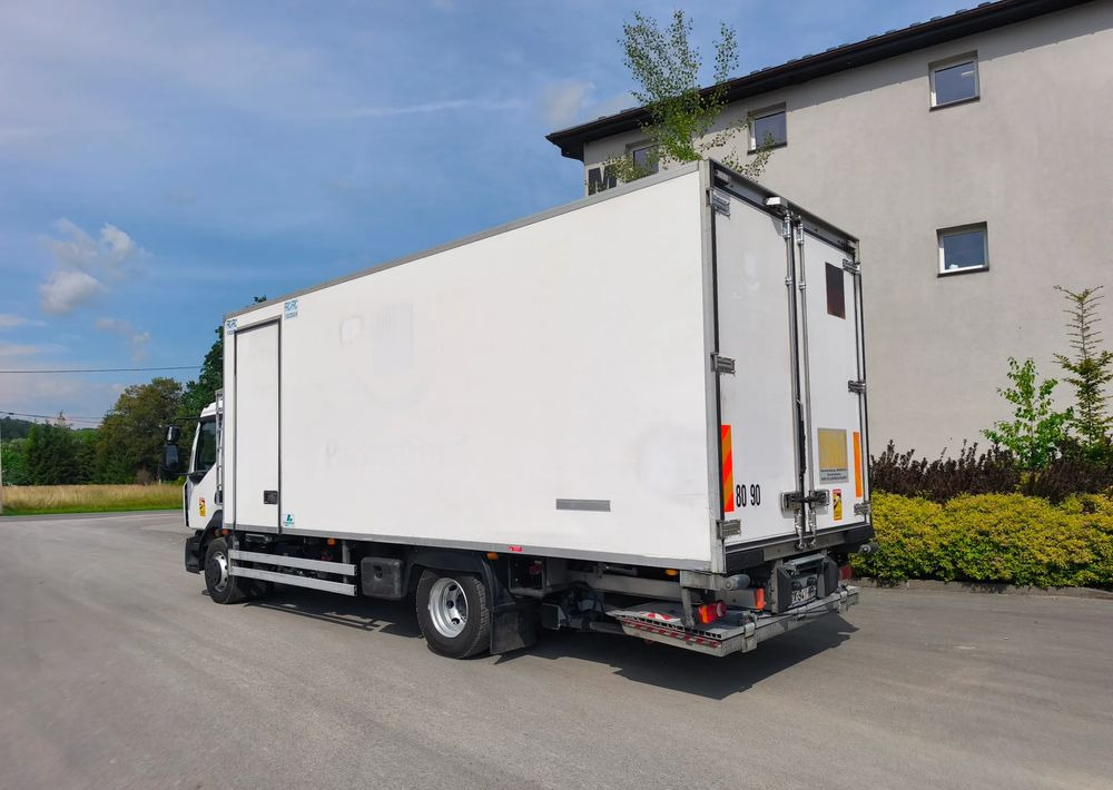 Renault Gama D 210 rama do zabudowy poduszka klima - Camión chasis: foto 4 Renault Gama D 210 rama do zabudowy poduszka klima - Camión chasis: foto 4