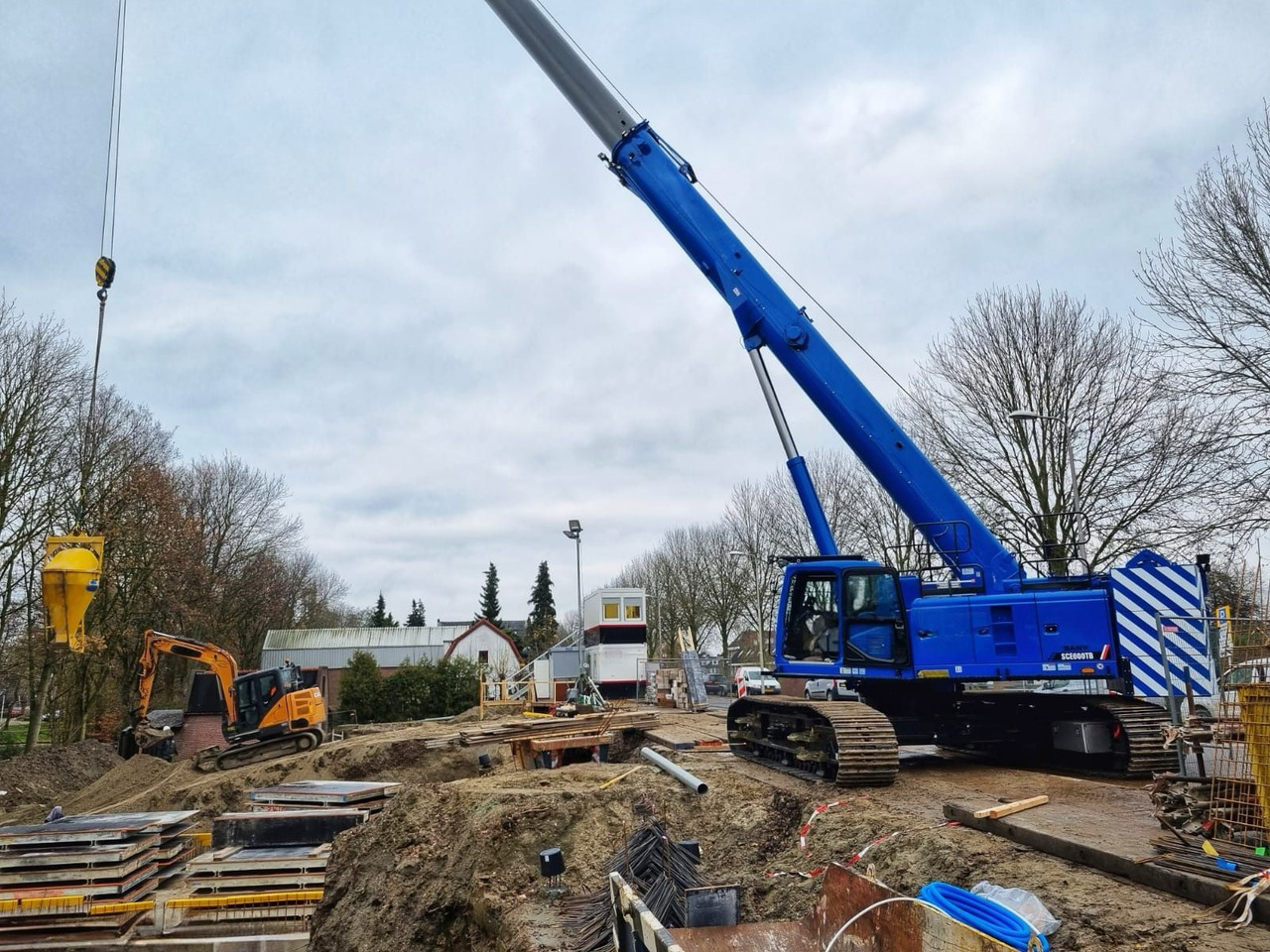 Sany SANY SCE 600TB - Grúa sobre orugas: foto 1 Sany SANY SCE 600TB - Grúa sobre orugas: foto 1