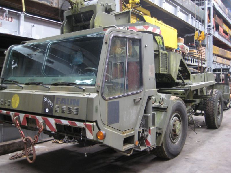 Tadano Faun ATF 25 for parts - Autogrúa: foto 1 Tadano Faun ATF 25 for parts - Autogrúa: foto 1