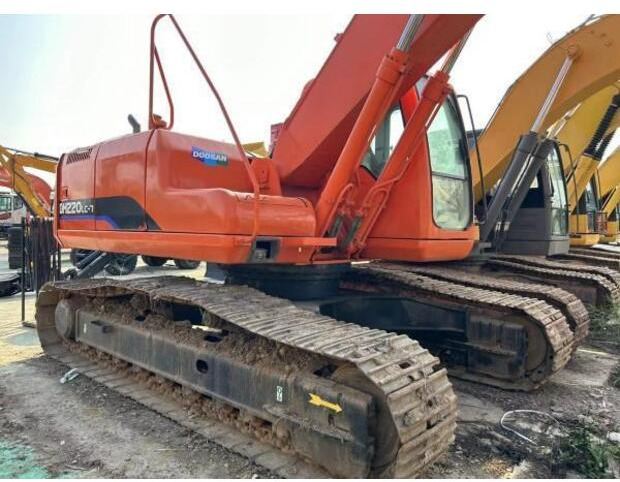 Excavadora de cadenas 2019 Doosan DH220-7: foto 9 Excavadora de cadenas 2019 Doosan DH220-7: foto 9