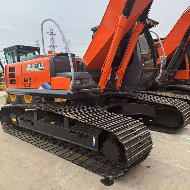 2023 Hitachi ZX250 - Excavadora de cadenas: foto 4 2023 Hitachi ZX250 - Excavadora de cadenas: foto 4