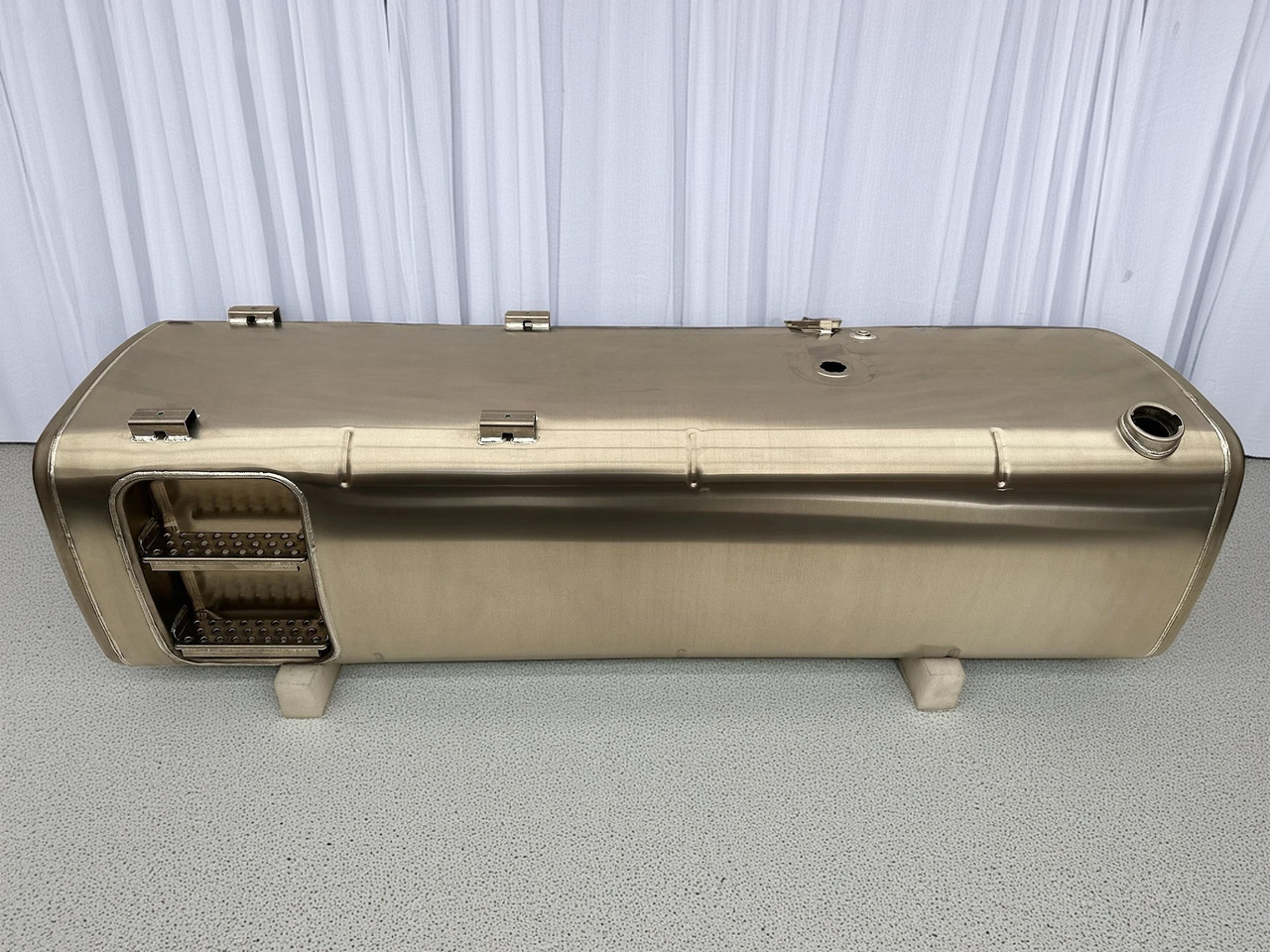 DAF - Depósito de combustible: foto 1 DAF - Depósito de combustible: foto 1