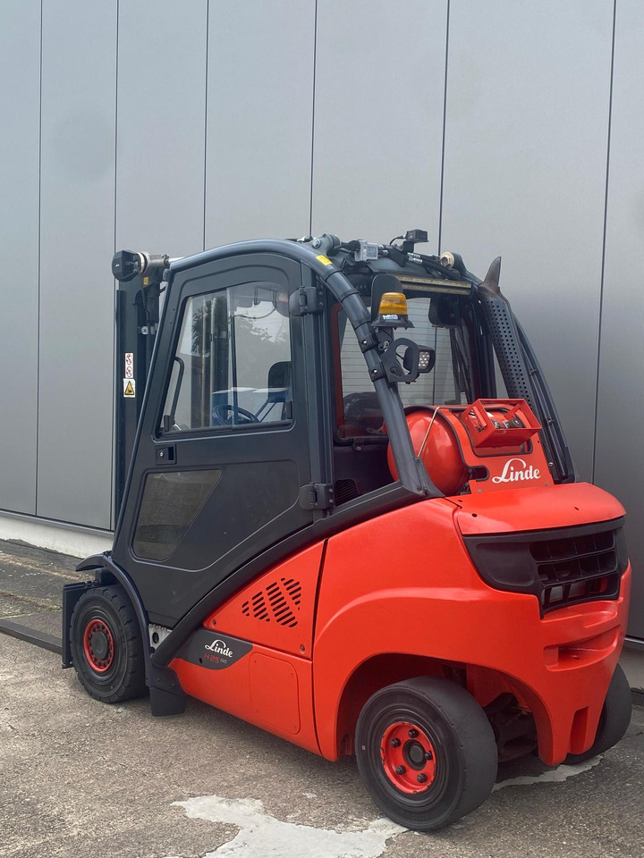 Linde Linde H 25 T - 6-372 h - Seitenschieber - - Carretilla elevadora de gas: foto 2 Linde Linde H 25 T - 6-372 h - Seitenschieber - - Carretilla elevadora de gas: foto 2