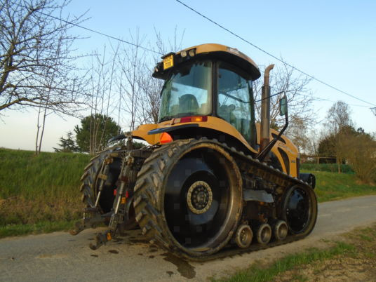 Challenger MT765B - Tractor de cadenas: foto 5 Challenger MT765B - Tractor de cadenas: foto 5