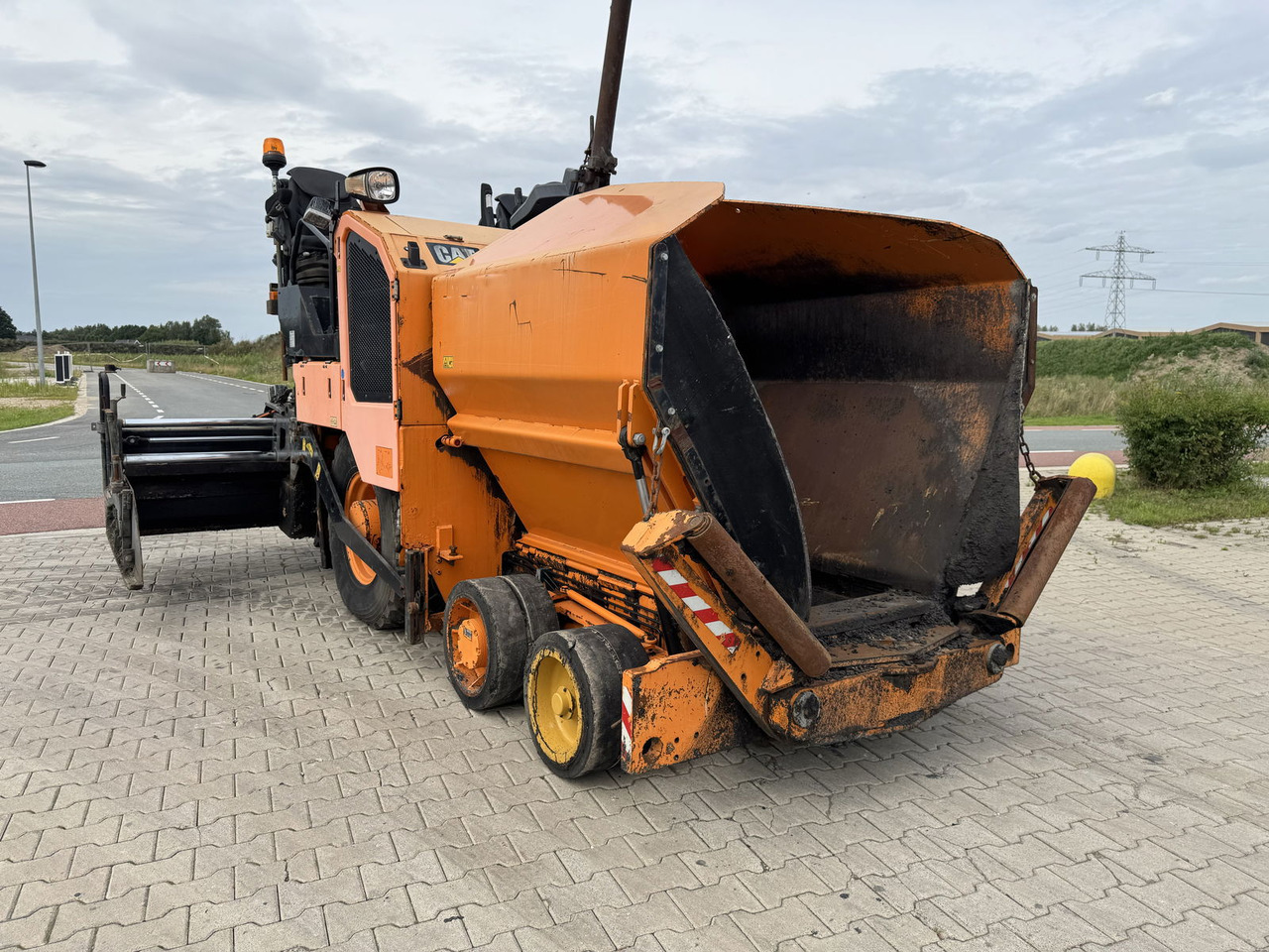 Caterpillar AP300F - Pavimentadora de asfalto: foto 2 Caterpillar AP300F - Pavimentadora de asfalto: foto 2