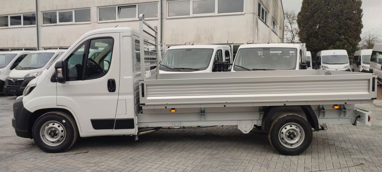 Opel Movano Pritsche Automatik 180PS - Furgoneta caja abierta: foto 4 Opel Movano Pritsche Automatik 180PS - Furgoneta caja abierta: foto 4