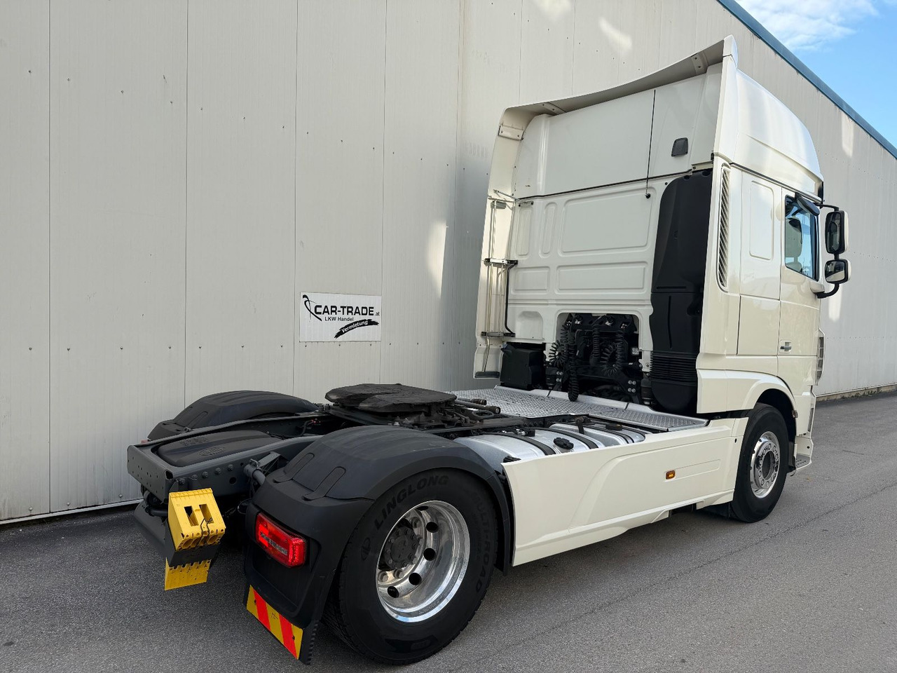 DAF XF 530  Vollausstattung Vollluft 2l-Hydraulik - Cabeza tractora: foto 3 DAF XF 530  Vollausstattung Vollluft 2l-Hydraulik - Cabeza tractora: foto 3