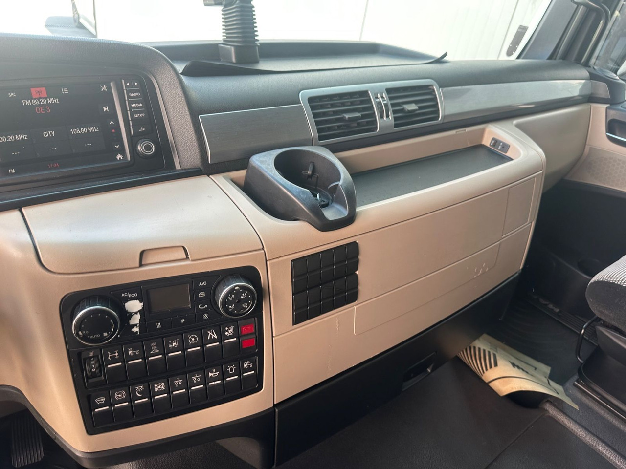 Cabeza tractora MAN TGX 18.460 XXL Intarder/Standklima: foto 8